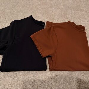 Fitted Black and Brown Short Sleeve Tees size L